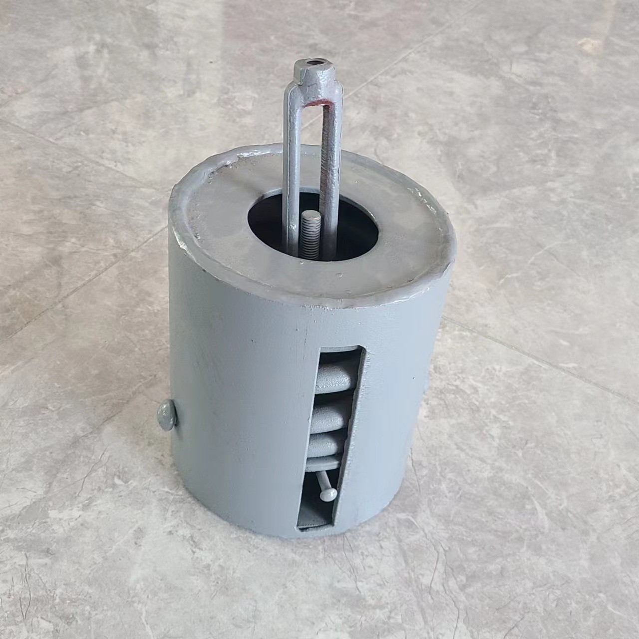 弹簧支吊架